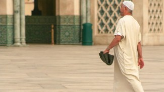 5 Amalan Sunnah di Hari Jumat sebelum Berangkat ke Masjid