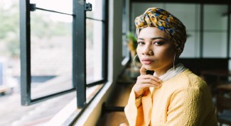 Ikuti Tutorial Simple Ini untuk Gaya Turban yang Chic