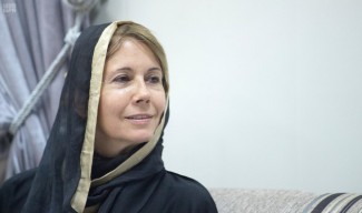Kristiane Baker, Ikon Dunia Hiburan Barat Temukan Kedamaian bersama Islam