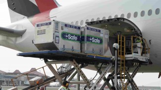 Diplomasi Vaksin Terus Belanjut, Indonesia Terima Vaksin Tahap Kedua Dari Inggris