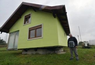 Masya Allah Karena Cinta, Warga Bosnia Bangun Rumah Berputar untuk Istri