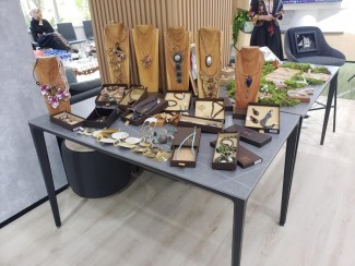 Perhiasan Anak Indonesia Gebrak Pasar Singapura