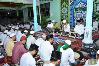 Maulid Barzanji, Syair Shalawat Karya Ulama Kurdi yang Populer di Nusantara