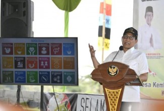 Pertama di Indonesia, Gus Menteri Luncurkan Internet of Thing Budidaya Ikan Koi