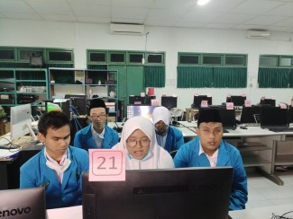 Tunanetra Tak Halangi Siswa Madrasah di Sleman Juara Olimpiade Internasional