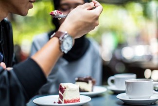 Ini 5 Tanda Terlalu Banyak Konsumsi Gula dalam Tubuh