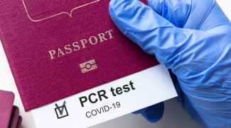 Tes PCR Jadi Syarat Naik Pesawat, Ini Penjelasan Kemenkes