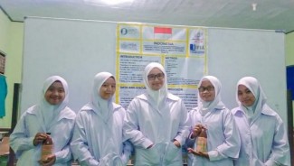 Teliti Kulit Bawang dan Biji Bengkoang, Siswa MAN 4 Kebumen Menang Kompetisi Sains di Iran