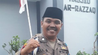 Bripka Nur Ali Suwandi, Polisi yang Bangun 13 Masjid dan Pesantren