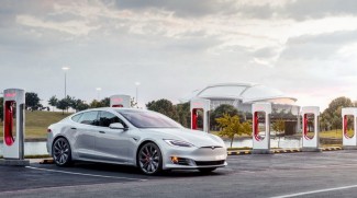 Tesla Buka Stasiun Pengisian Daya untuk Semua Mobil Listrik