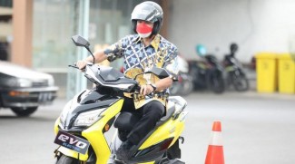 Motor Listrik Evo Buatan Polytron Siap Mengaspal di Indonesia