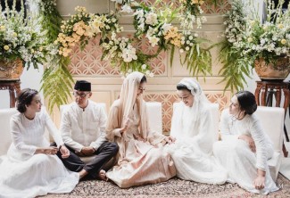 7 Artis yang Gelar Pengajian Jelang Pernikahan, Cantik dengan Kaftan dan Abaya