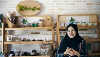 Jawab Permintaan Pasar, Muslimah Ini Kembangkan Bisnis Produk Herbal