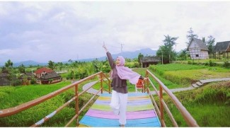 Mengenal Wisata Alam dan Budaya Kampung Padi Pandanwangi Cianjur
