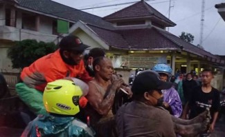 Separuh Korban Awan Panas Semeru Alami Luka Bakar