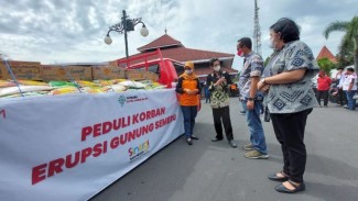 Erupsi Semeru, Yayasan AHM Salurkan Bantuan untuk Korban Pengungsian