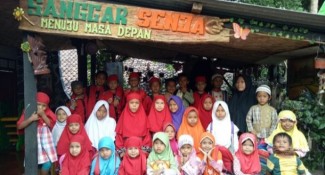 Kisah Sanggar Senja Cibinong Buka Akses Pendidikan Bagi Anak Jalanan