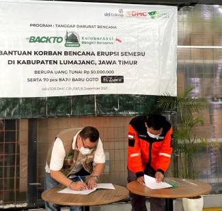 Berbasis Masjid, DD Tekno-LinkAja Syariah Bantu Korban Semeru