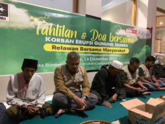 Akhir Masa Tanggap Darurat, Relawan Gelar Tahlil untuk Korban Hilang