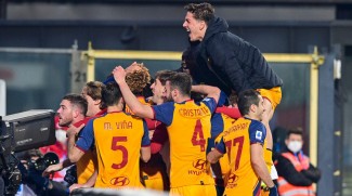 Libas Atalanta 4-1, AS Roma Ramaikan Lima Besar