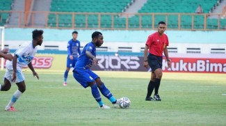 PSIS Coret Nerius Alom Karena Kasus Indisipliner