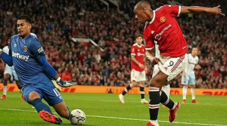 Transfer Martial ke Sevilla Terganjal Hal Ini