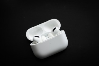 Ahli Apple Bocorkan Fitur AirPods Pro 2 yang Mirip dengan AirTag
