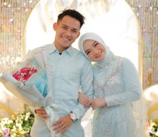 Gelandang Timnas, Witan Resmi Lamar Sang Kekasih di Palu