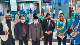 Jamaah Umrah Indonesia Perdana sejak Pandemi Tiba di Arab Saudi