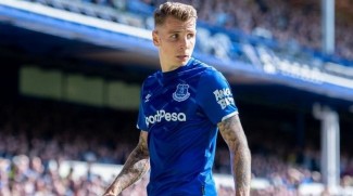 Usai Dapatkan Coutinho, Aston Villa Segera Angkut Lucas Digne