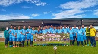 Silaturahmi dan Sportivitas Hangatkan Kompetisi Sepak Bola Salute 46 FC