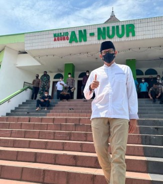 Sandiaga: Percuma Ciptakan Banyak Lapangan Kerja Kalau Tidak Shalat