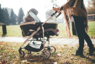 Jangan Bingung, Ini 5 Rekomendasi Newborn Stroller yang Aman dan Berkualitas