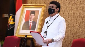 Menpan RB Minta Pemda dan Kementerian Tak Lagi Rekrut Tenaga Honorer