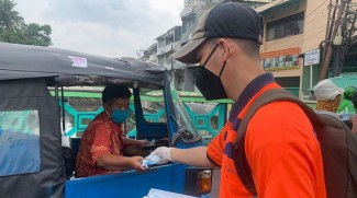 Kasus Covid-19 Melonjak, BNPB Bagikan 1,5 Juta Masker di DKI Jakarta