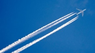 Heboh Isu Omicron Disebar Lewat Chemtrail Pesawat, BMKG: Hoaks