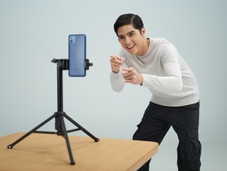 Mau Tahu Apa Aja Kebiasaan Al Ghazali Pakai Smartphone? Intip di Sini!