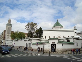 Masjid Agung Paris: Simbol Islam di Prancis, Ramah pada Nonmuslim