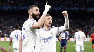 Hattrick Benzema Bawa Real Madrid Lolos ke Perempat Final