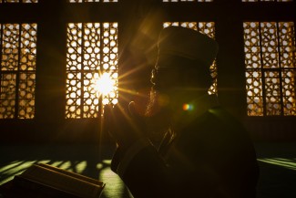 Imam Ad-Dirouty, Ulama Penjual Buah yang Lantang di Depan Penguasa
