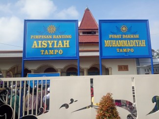 Tempuh jalur Tabayun, Plang Muhammadiyah di Banyuwangi Dipasang Kembali