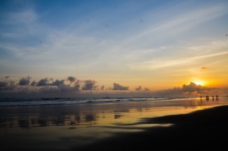 7 Pantai Lokasi Rukyatul Hilal Instagramable