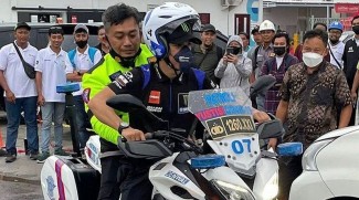 Takut Ketinggalan Pesawat, Morbidelli Pinjam Motor Polisi