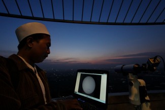Mengenal Teknologi untuk Mengamati Hilal Awal Ramadhan