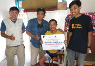 Penyandang Disabilitas di Garut Bersyukur Dapat Kaki Palsu