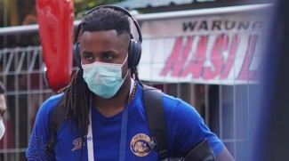 Masih Berstatus Pemain Arema FC, Keputusan Carlos Fortes Gabung PSIS Disoal