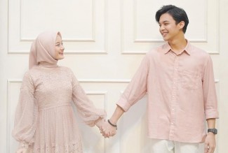 7 Publik Figur Ini Mantap Menikah dengan Proses Taaruf
