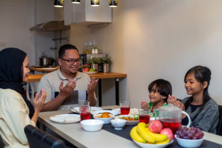Keutamaan Sahur, Jangan Lewatkan Meski Hanya Seteguk Air