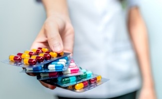 Tak Perlu Risau, Ini Aturan Minum Obat Tanpa Batalkan Puasa