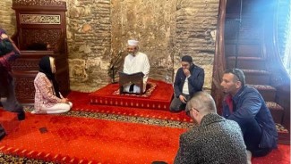 Terkesan Suara Adzan Selama Ramadhan, Wanita Ukraina ini Masuk Islam